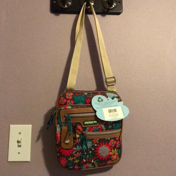 Lily Bloom Handbags - 🆕🎄🎁LILY BLOOM Crossbody Bag